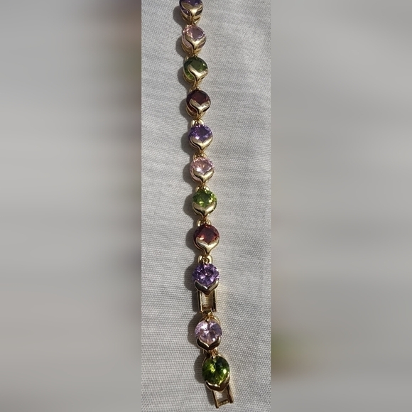 𝅺WOMEN'S Fashion  Multi-color Gemstones Bracelet - Picture 2 of 7